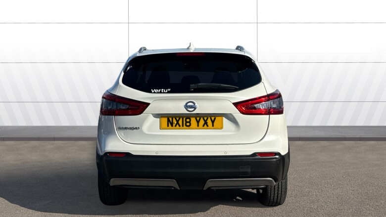 Nissan Qashqai 1.2 DiG-T N-Connecta 5dr Petrol Hatchback